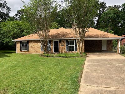 3166 Crestview Dr