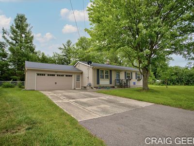 2864 Mustang Ct NE
