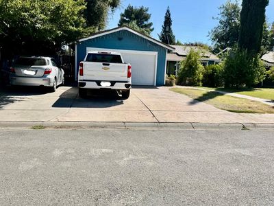 1785 Kenwood Way
