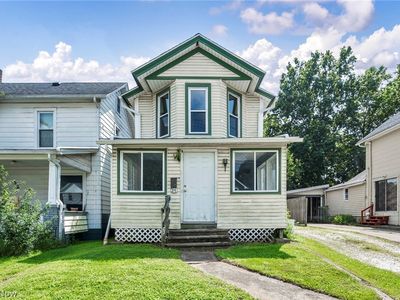Property at 54 Brown St, Barberton, OH