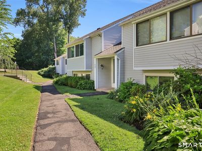 17 Brookwood Drive #B
