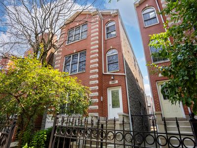 1447 W Walton St APT 2