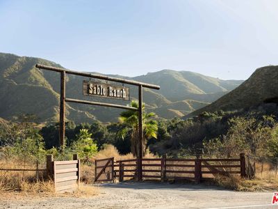 25933 Sand Canyon Rd