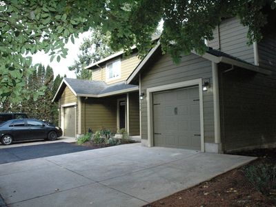 360 NW Willamina Dr