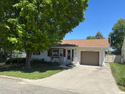 717 Harmony Ln
