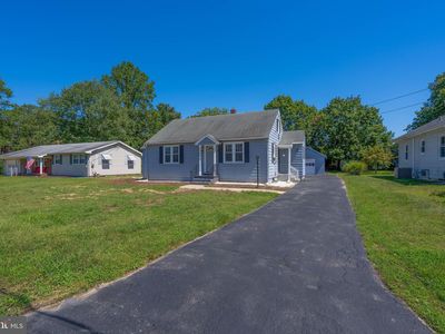 211 Oaklawn Ter