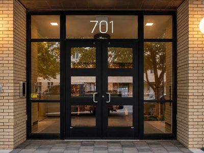 701 N Hudson Ave Unit 304