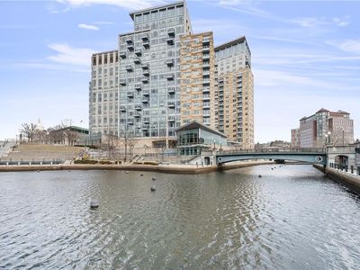 200 Exchange St Unit 1512