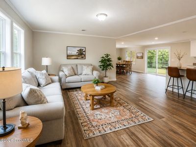 689 Auction Rd