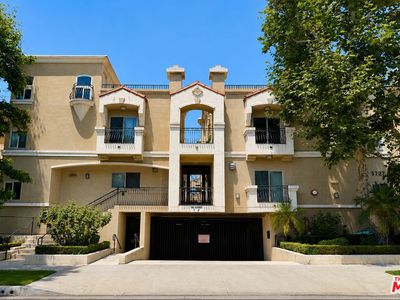5727 Camellia Ave Unit 108