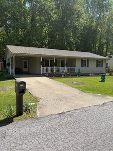 133 Pebble Creek Dr