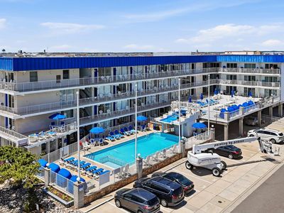 1000 John F Kennedy Blvd #203