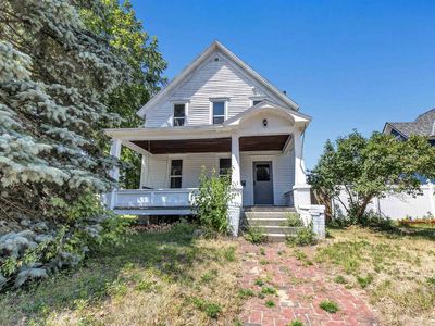 741 Marinette Ave