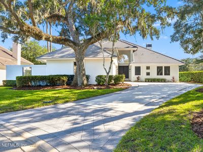 109 LAUREL Court