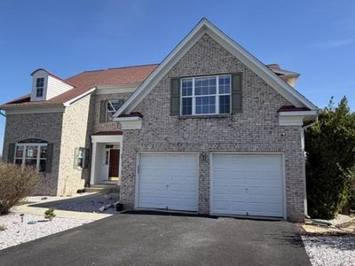 48 Field Crest Ct