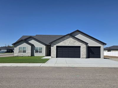 1522 W Ruby Dr