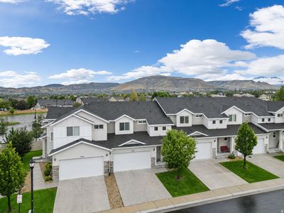 5567 Rokeby Ln