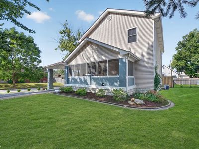 1204 N Riley Ave