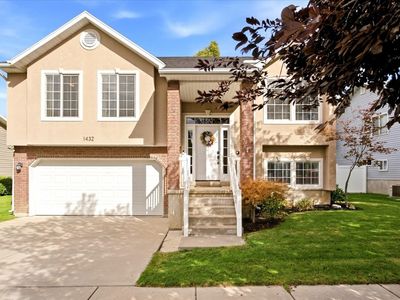 1432 W Silvercreek Dr