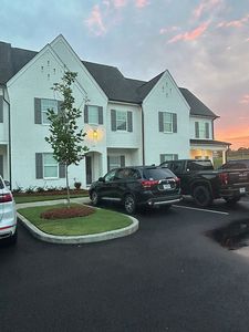 711 Southview Dr