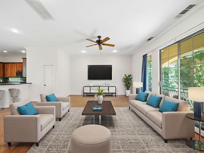 5310 Larkin St Unit B