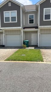 1812 Stable Ln