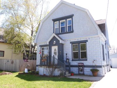 809 E Hancock St