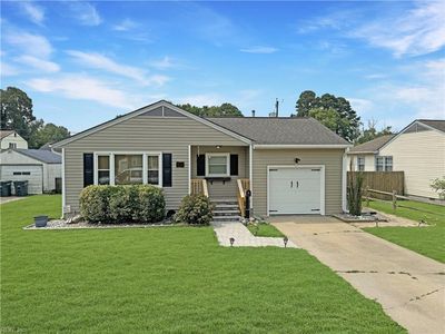 823 Headrow Ter