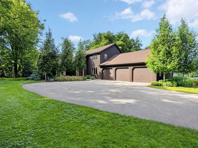 382 Lake Rd