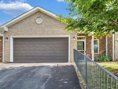 17 Cardinal Ln