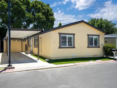 218 Las Brisas Cir