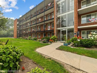 2820 Woodslee Dr APT 205