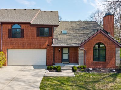 9261 Golden Leaf Way