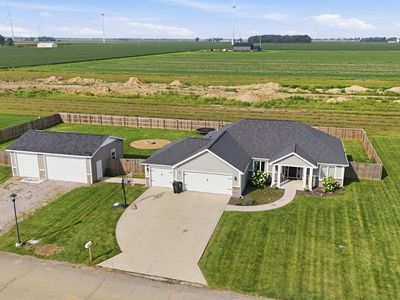 833 Brian Dr