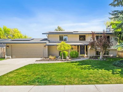 764 Meadows Dr