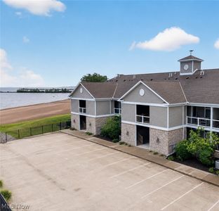 3191 N Beach Towne Ct