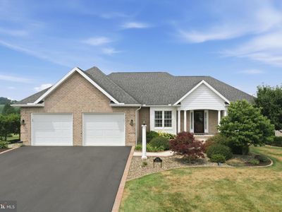 6147 Merion Dr