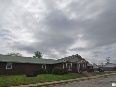 1904 Sheridan Rd