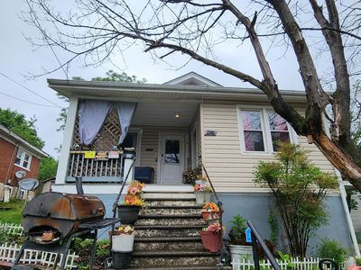 1218 6th St SE