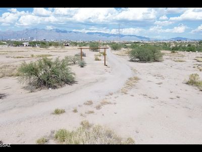 3001 S Cottonwood Ln