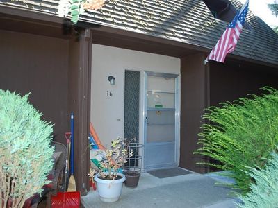 600 SW Crestview St APT 16