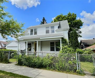 210 Grant Ave