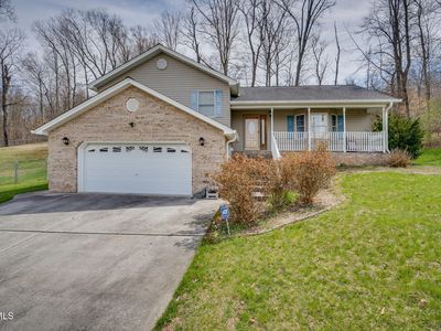 Property at 153 Valley Crest Dr, Mt Carmel, TN