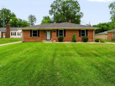 6833 E Pleasant Run Pkwy