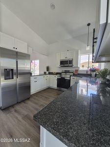3595 W Avenida Del Mar