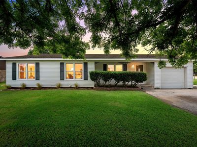 3718 Kendall Ln