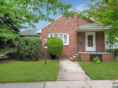153 Orient Way