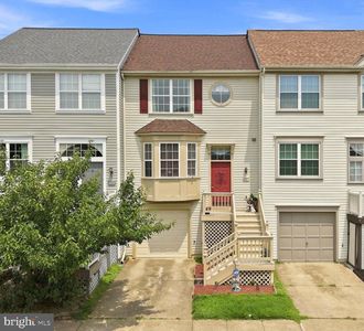 Property at 227 Frazer Dr, Purcellville, VA