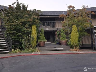 1425 S Puget Drive UNIT 211