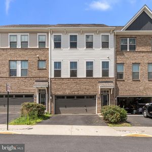 2604 Loganberry Dr